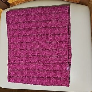 Adidas Knitted infinity pink scarf  B20